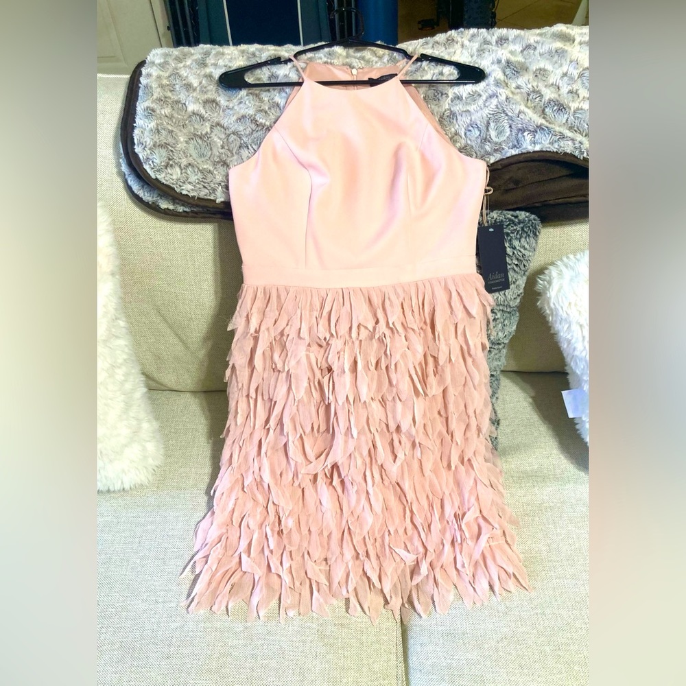 Aidan Mattox, cocktail dress. Size 4. Light pink/beige.New w/Tags.Cute and sexy